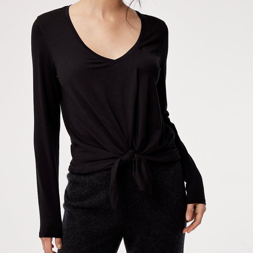 Aritzia The Group Babaton Mindy Long Sleeve